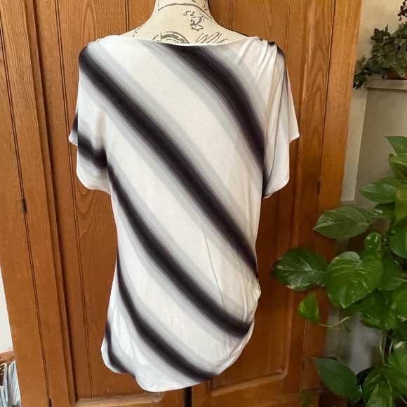 WHBM knit top NWOT - Picture 2 of 5